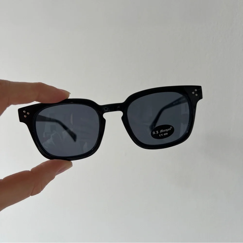 ASOS black frame Classic rectangular shape sunglasses